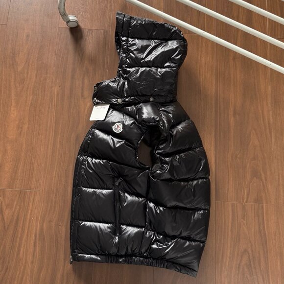 Moncler Black Warm Winter Hooded Down Vest M/2 - Picture 8 of 9